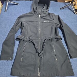 Columbia Women's L Black Hooded Softshell Jacket Parker Belted Water Resistant